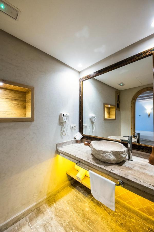 Dar Echchaouen & Bed and breakfast