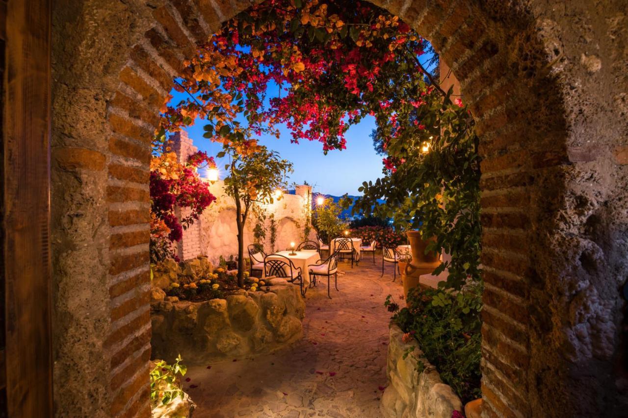 Dar Echchaouen & Bed and breakfast